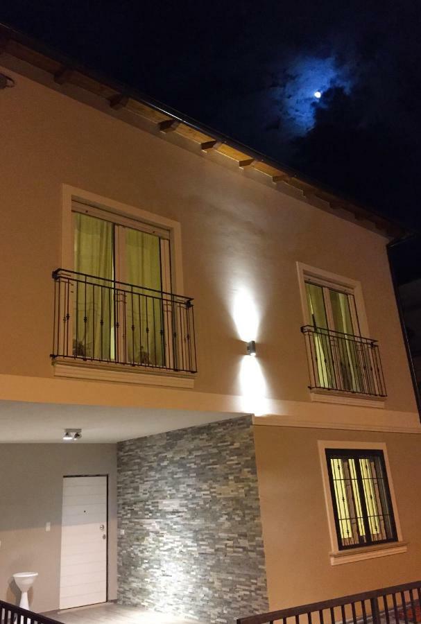 Villa Lidia แตราโม ภายนอก รูปภาพ