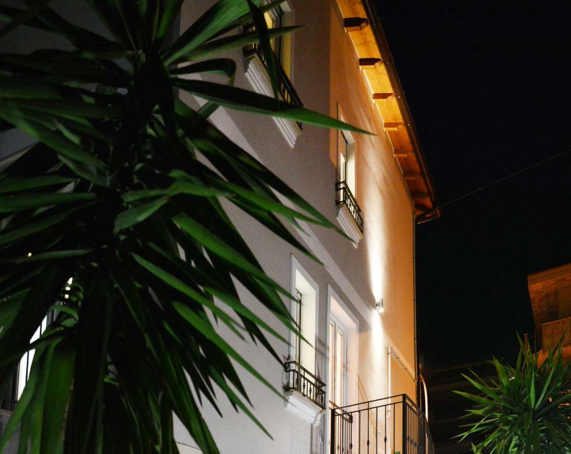 Villa Lidia แตราโม ภายนอก รูปภาพ